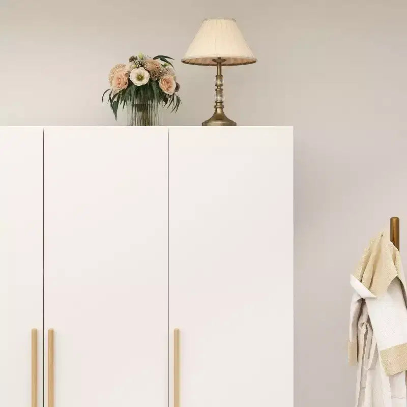 Armadio Hitow Pure White Minimalista a 3 Ante Arricchisce lo Spazio per Riporre e Appendere