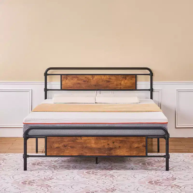 Telaio per letto a piattaforma in metallo Full/Queen con testiera in legno, doghe in acciaio resistente, nessun materasso a molle necessario, marrone