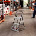 Carrello a mano pieghevole 2 in 1 in alluminio e scala a 2 gradini, pedale antiscivolo, capacità 100 kg