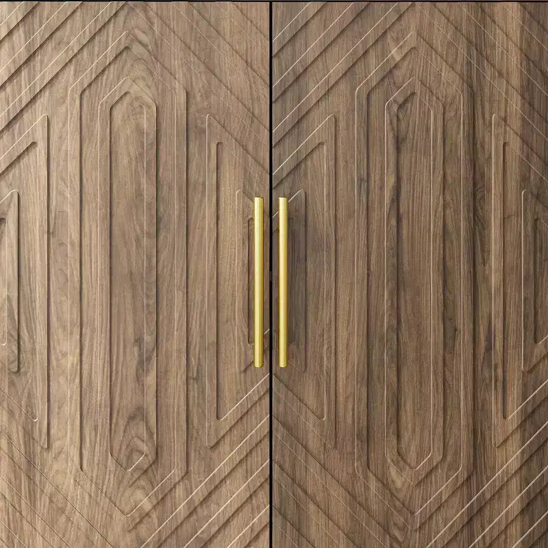 Madia-Credenza Moderna Mid-Century a 4 Ante, in Legno Ingegnerizzato con Motivo Geometrico Intagliato e Maniglie Dorate