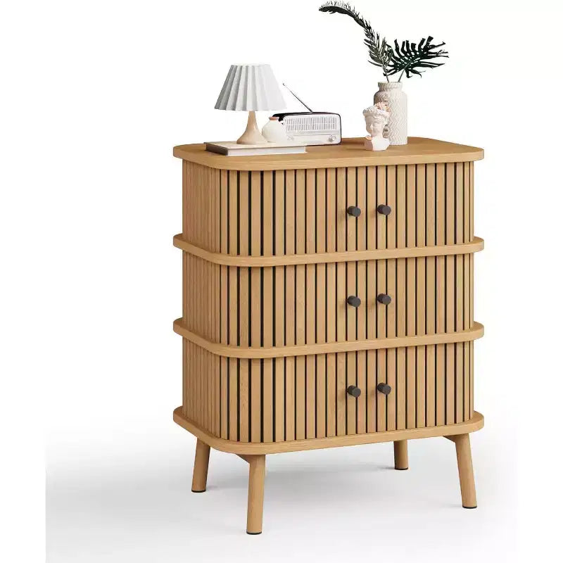 Comò in Vimini Mid-Century, Cassettiera a 3 Cassetti Naturale con Maniglie Nere e Gambe in Legno per Camera da Letto e Corridoio