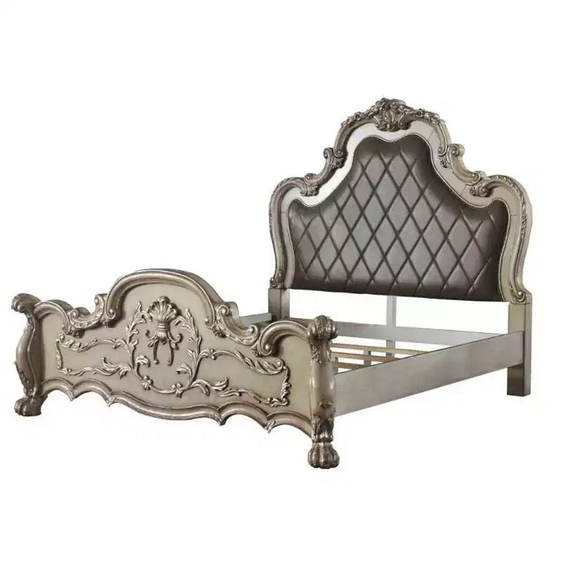 Letto a due piazze in similpelle 92" Queen, decorazioni a volute capitonné, bianco osso vintage